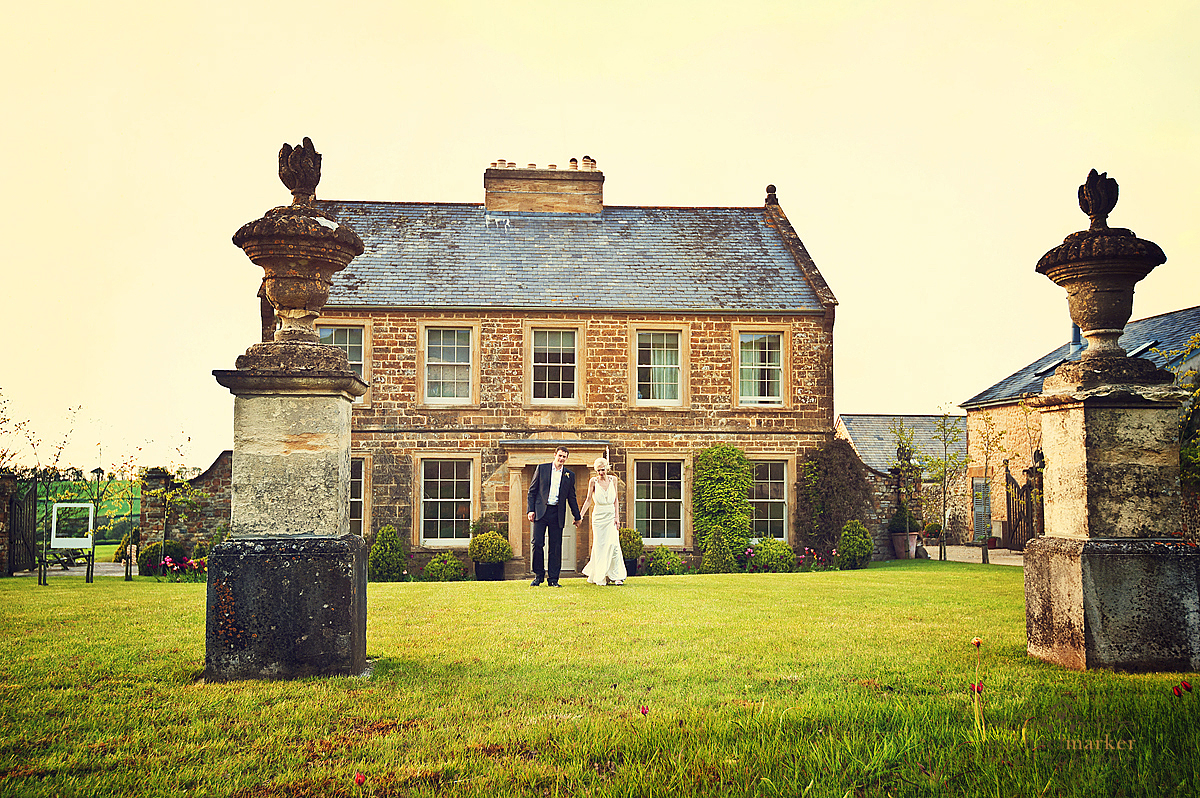 Wedding couple in front of West Axnoller