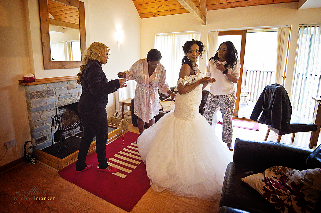 st-mellion-bride-getting-ready