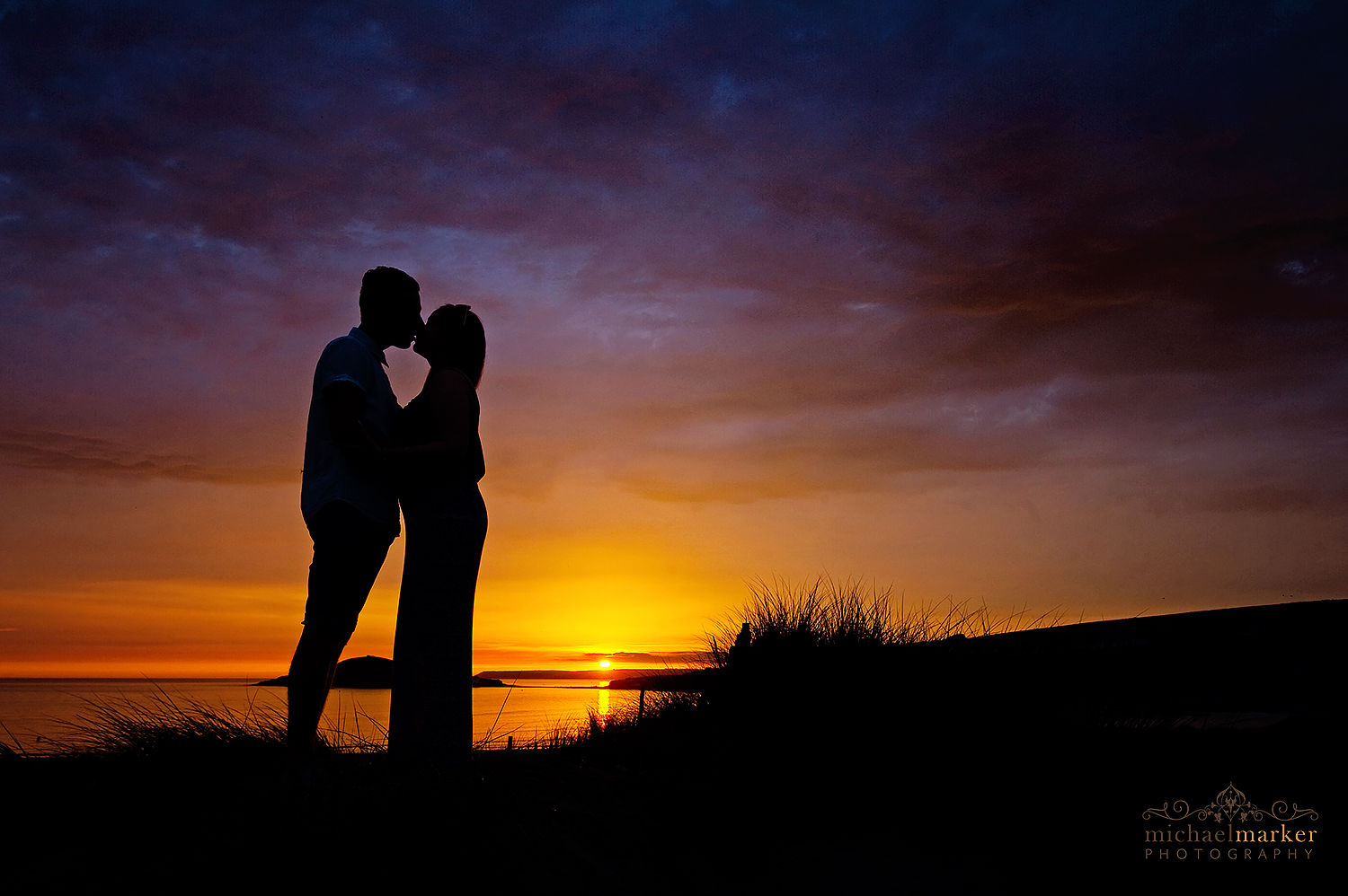 bigbury-sunset-engagement-portrait