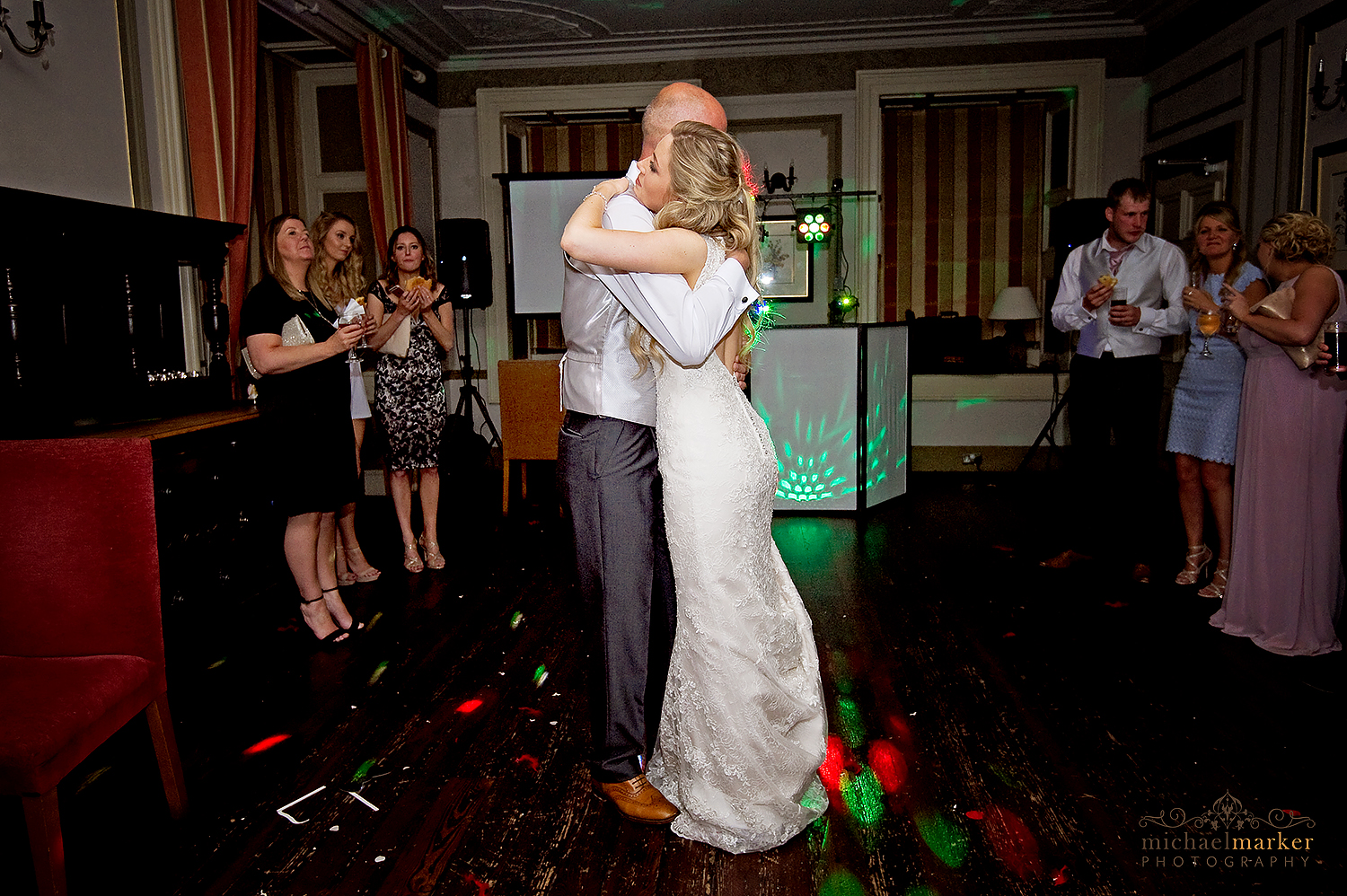 bride-and-father-dance