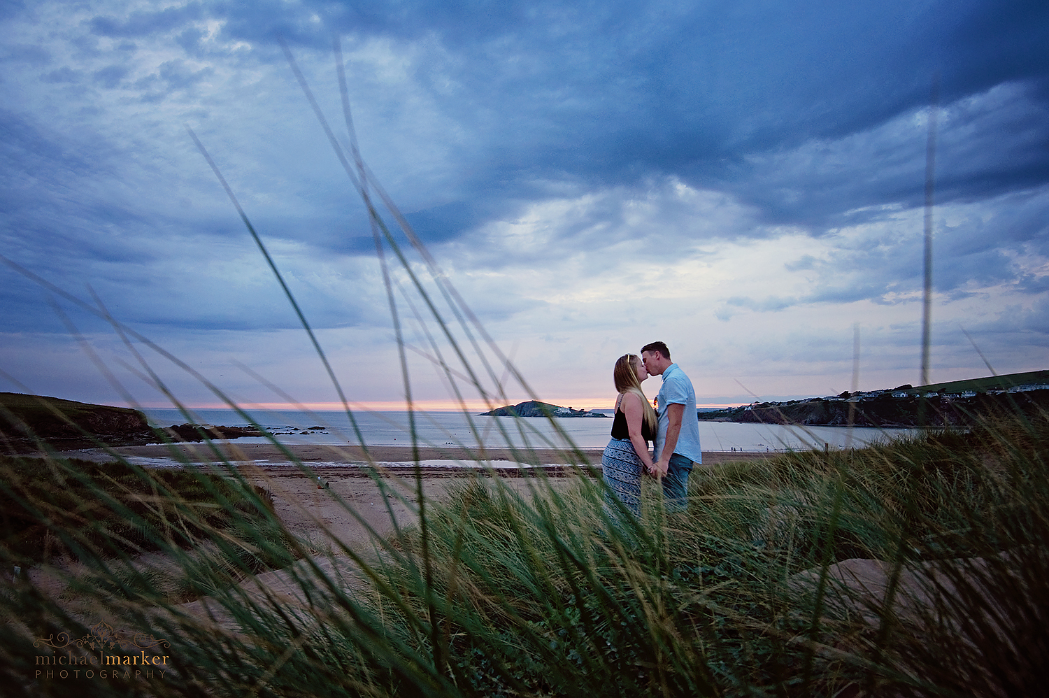 devon-beach-engagement