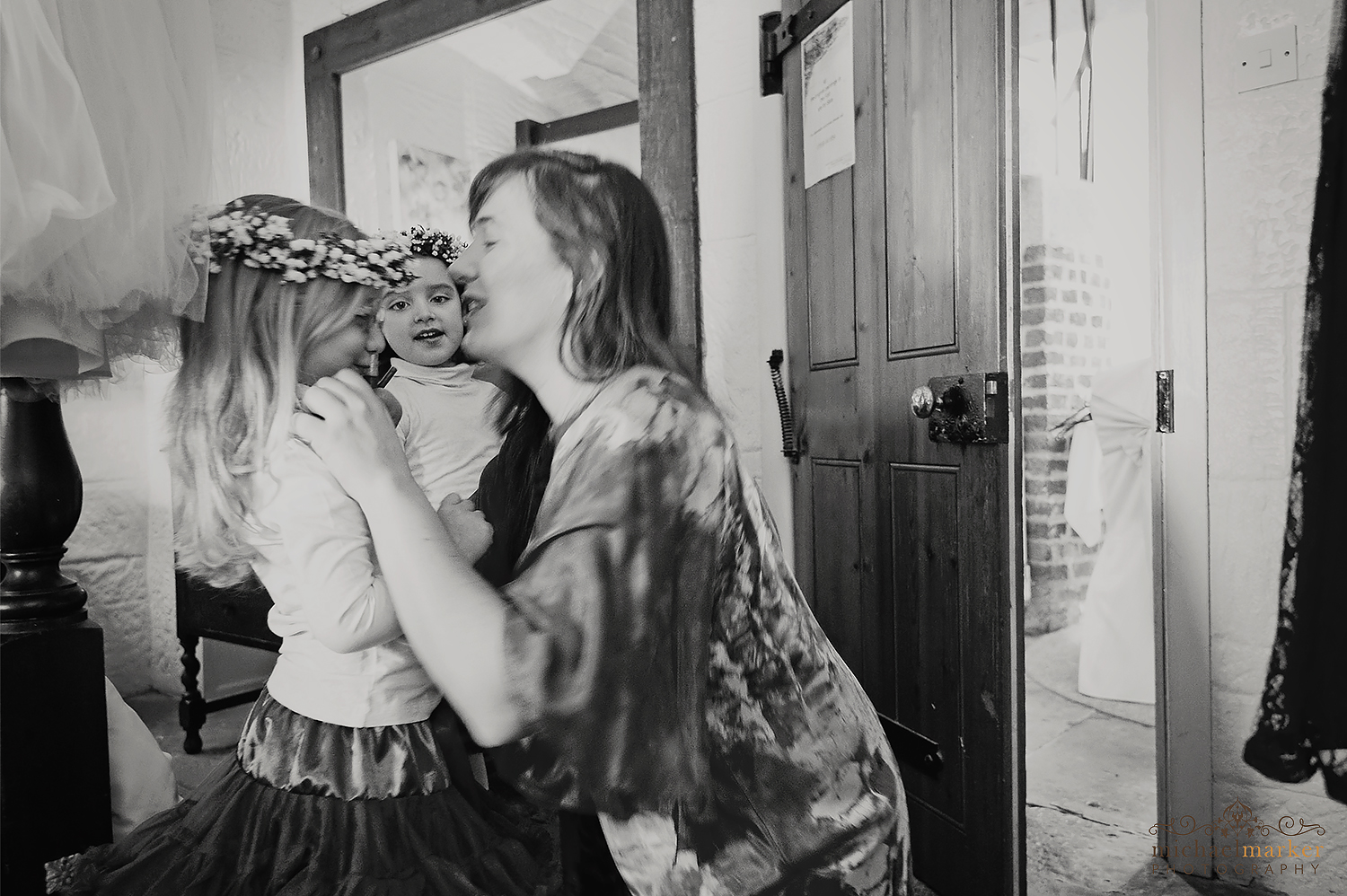 flower-girls-getting-dressed-polhawn-wedding