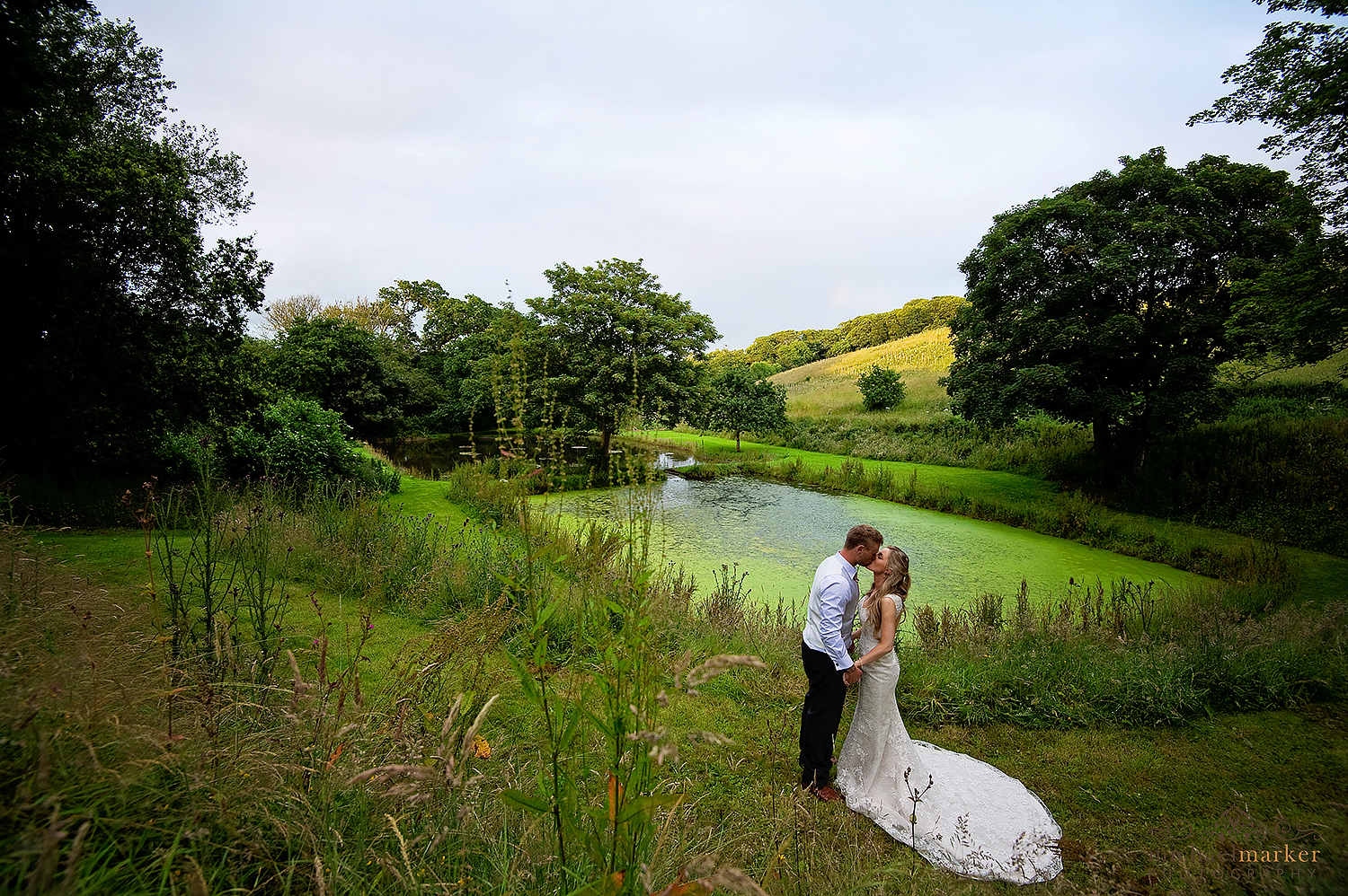 lamgdon-court-wedding-by-the-lake