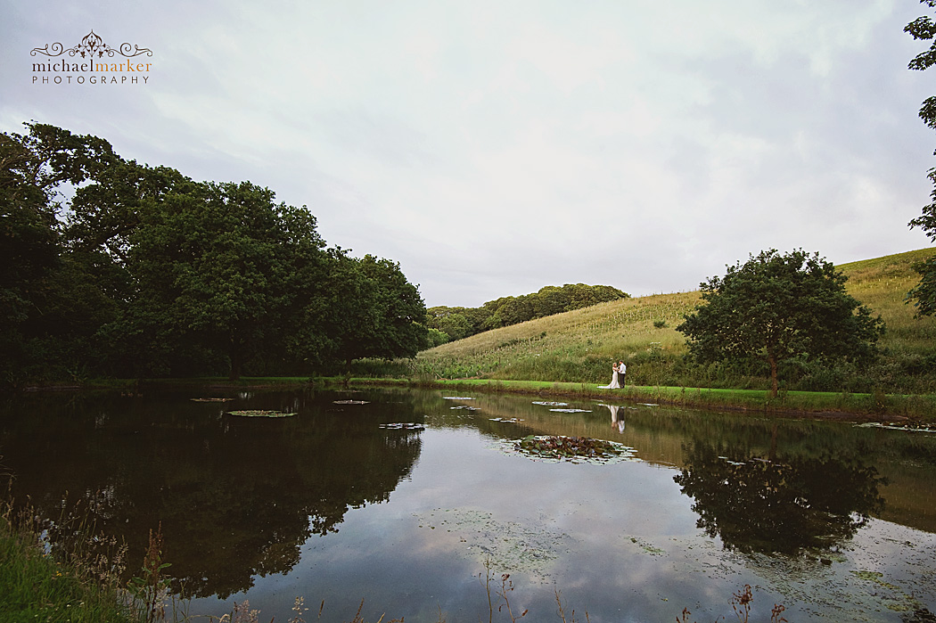 langdon-court-lakeside-wedding