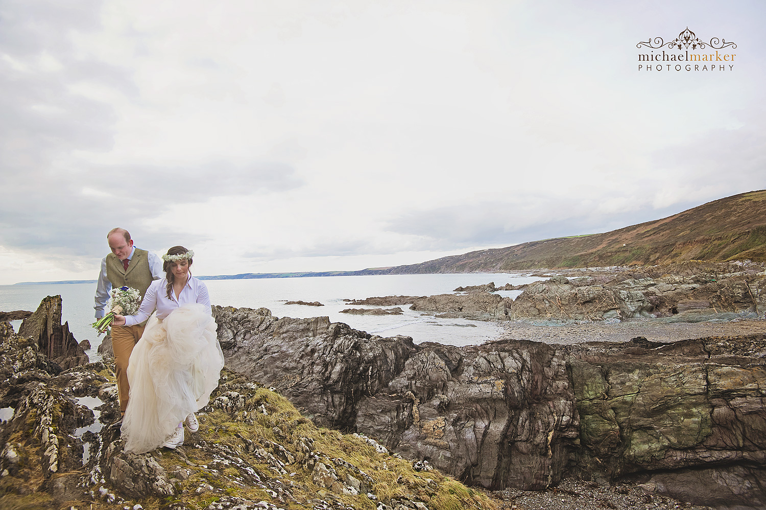 polhawn-beach-wedding-couple